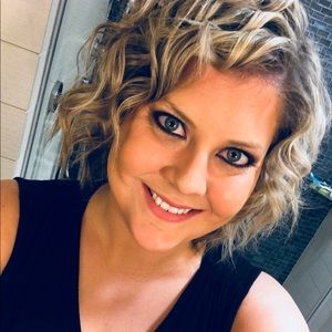 Meet your Posher, Becky